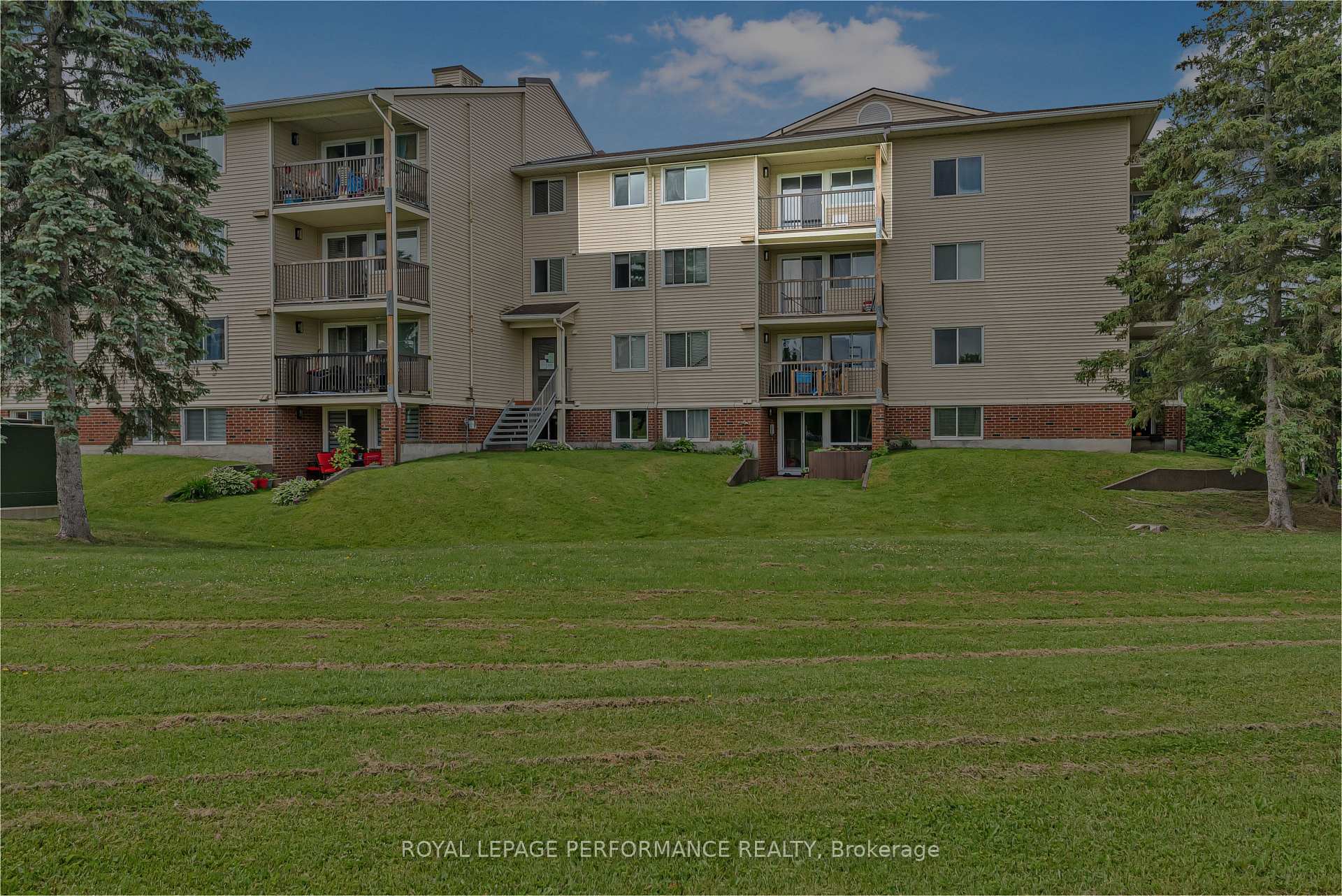 Photo 17 of Unit #408, 6470 Bilberry Drive, Ottawa, Orleans Wood — HOMEH