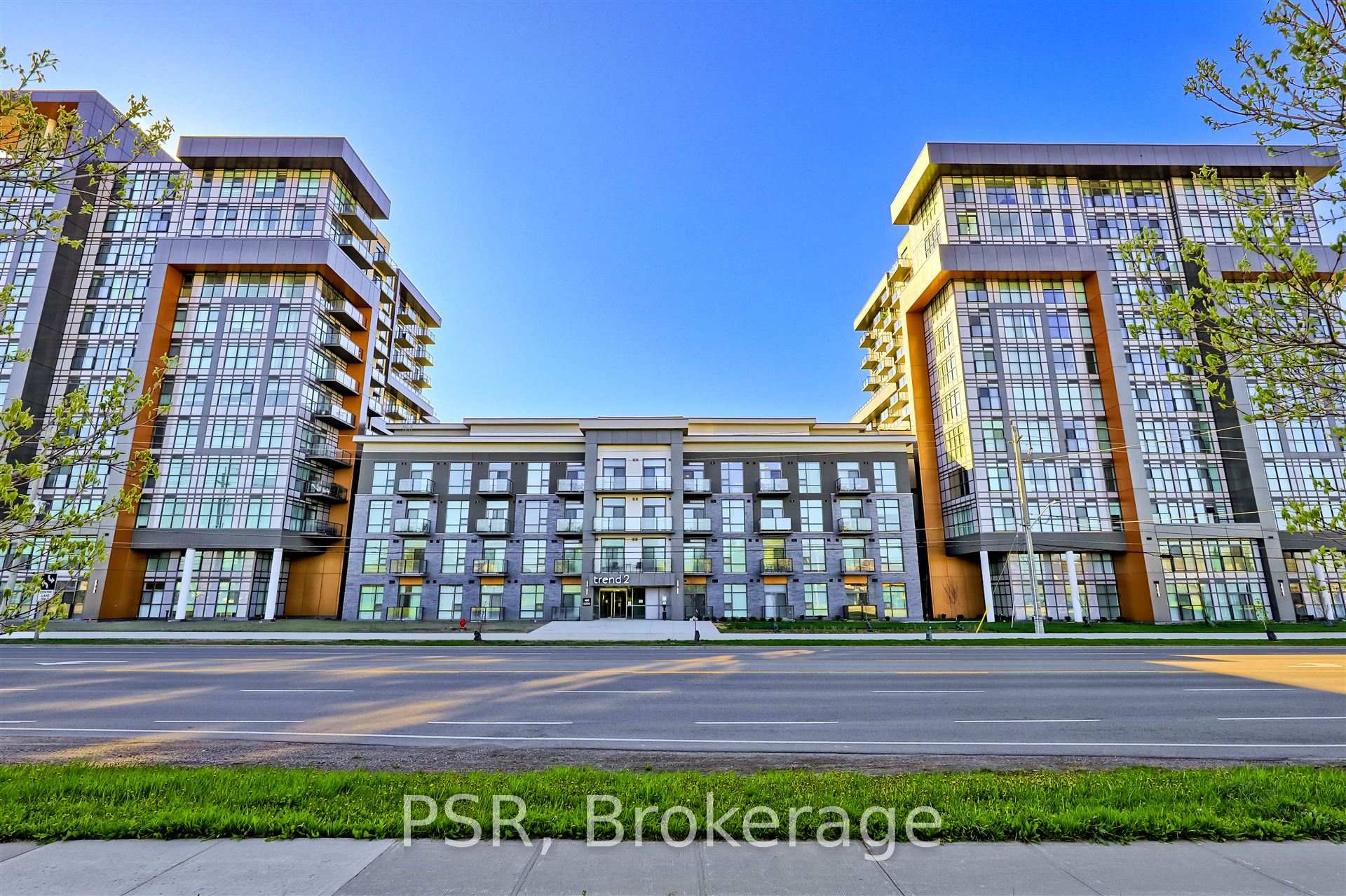Photo 1 of Unit 708, 460 Dundas Street E, Hamilton, Waterdown — HOMEH