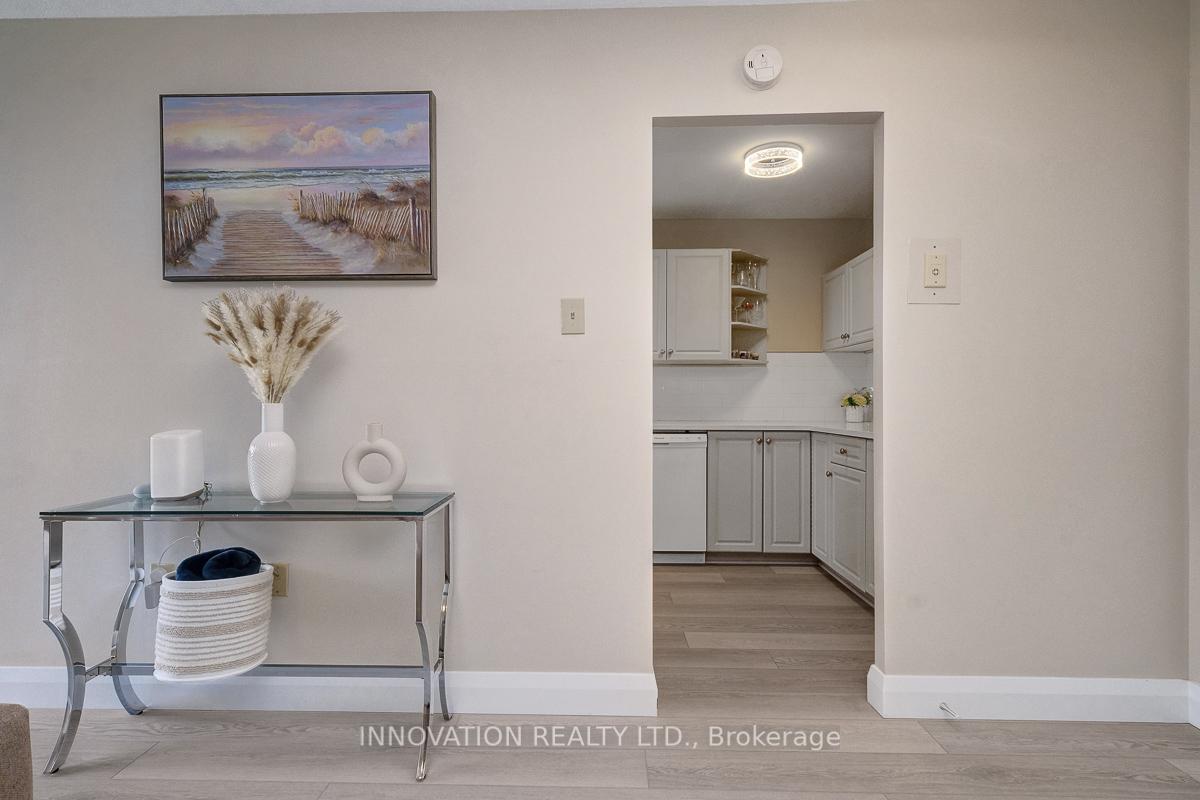Photo 13 of Unit 807, 2400 Virginia Drive, Ottawa, Guildwood Estates - Urbandale Acres — HOMEH