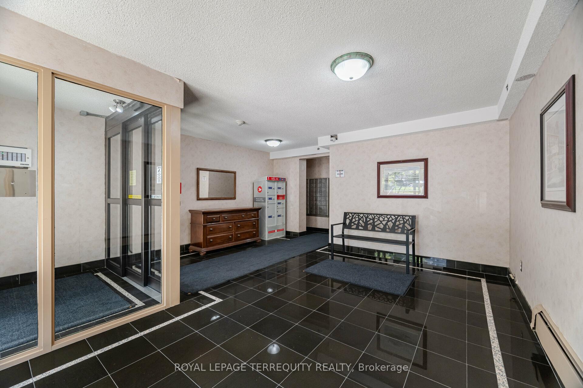Photo 9 of Unit 101, 81 Charlton Avenue E, Hamilton, Corktown — HOMEH