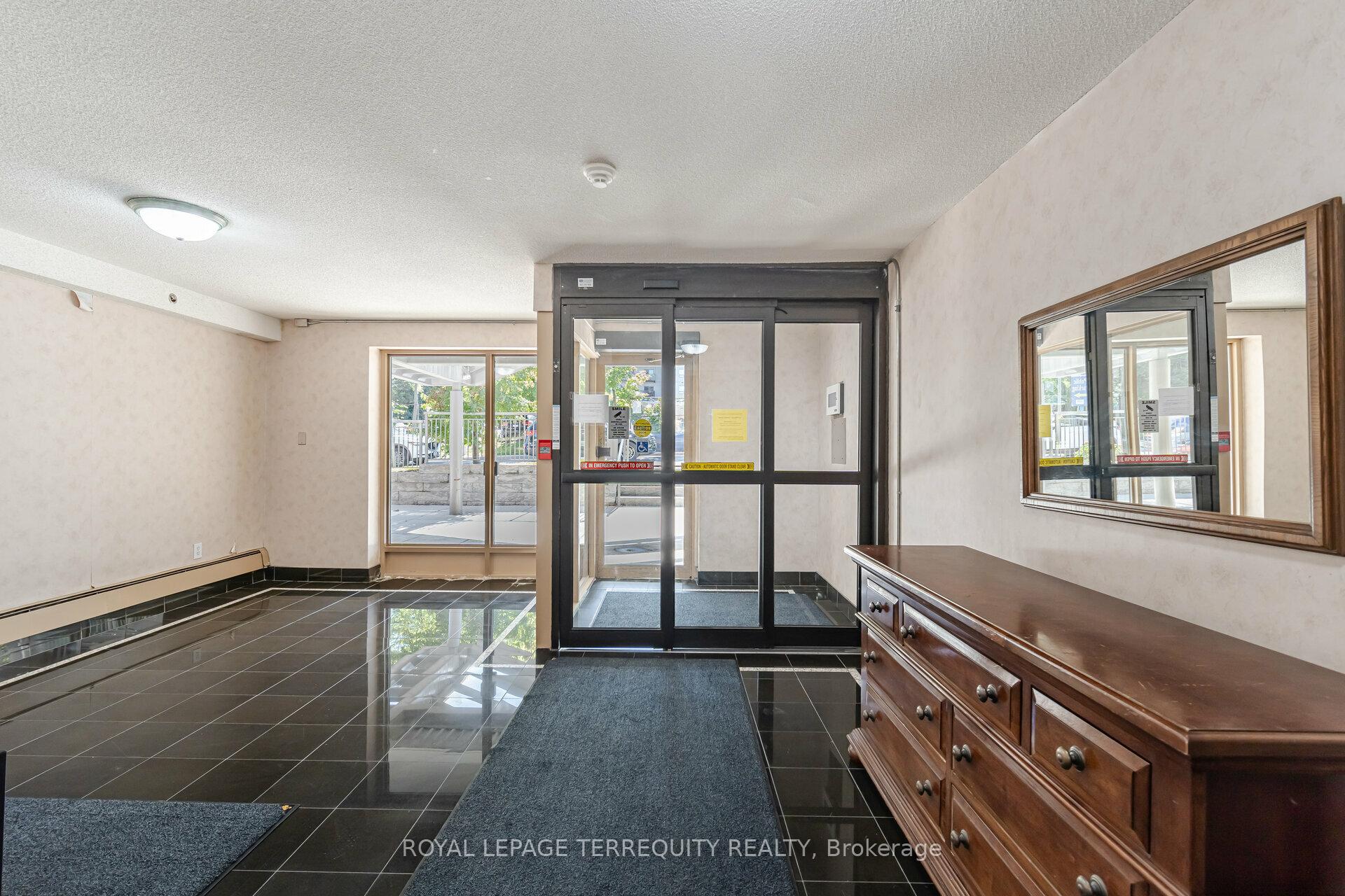 Photo 16 of Unit 101, 81 Charlton Avenue E, Hamilton, Corktown — HOMEH
