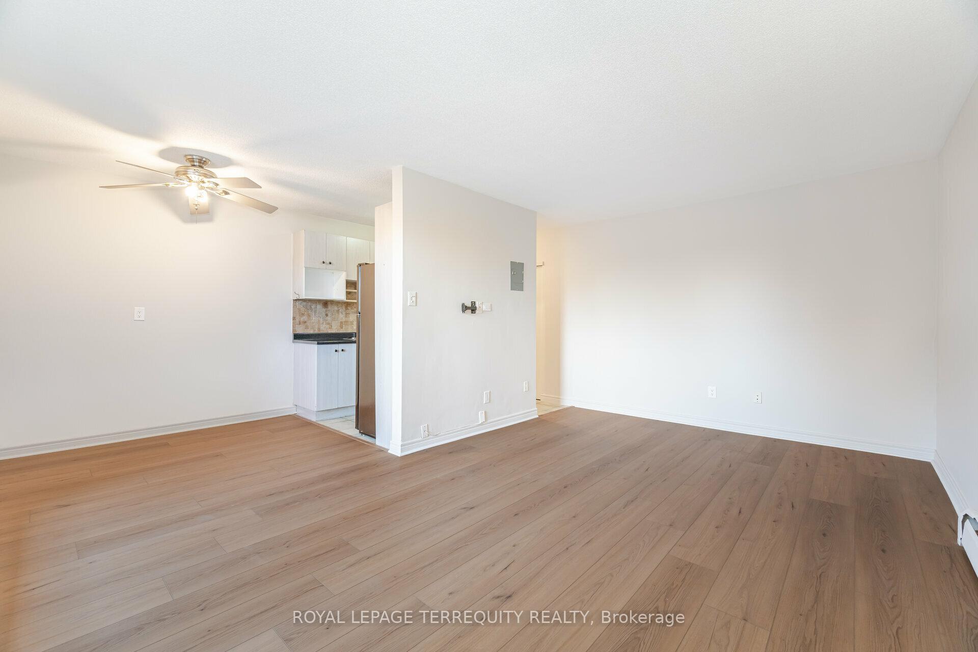 Photo 6 of Unit 101, 81 Charlton Avenue E, Hamilton, Corktown — HOMEH
