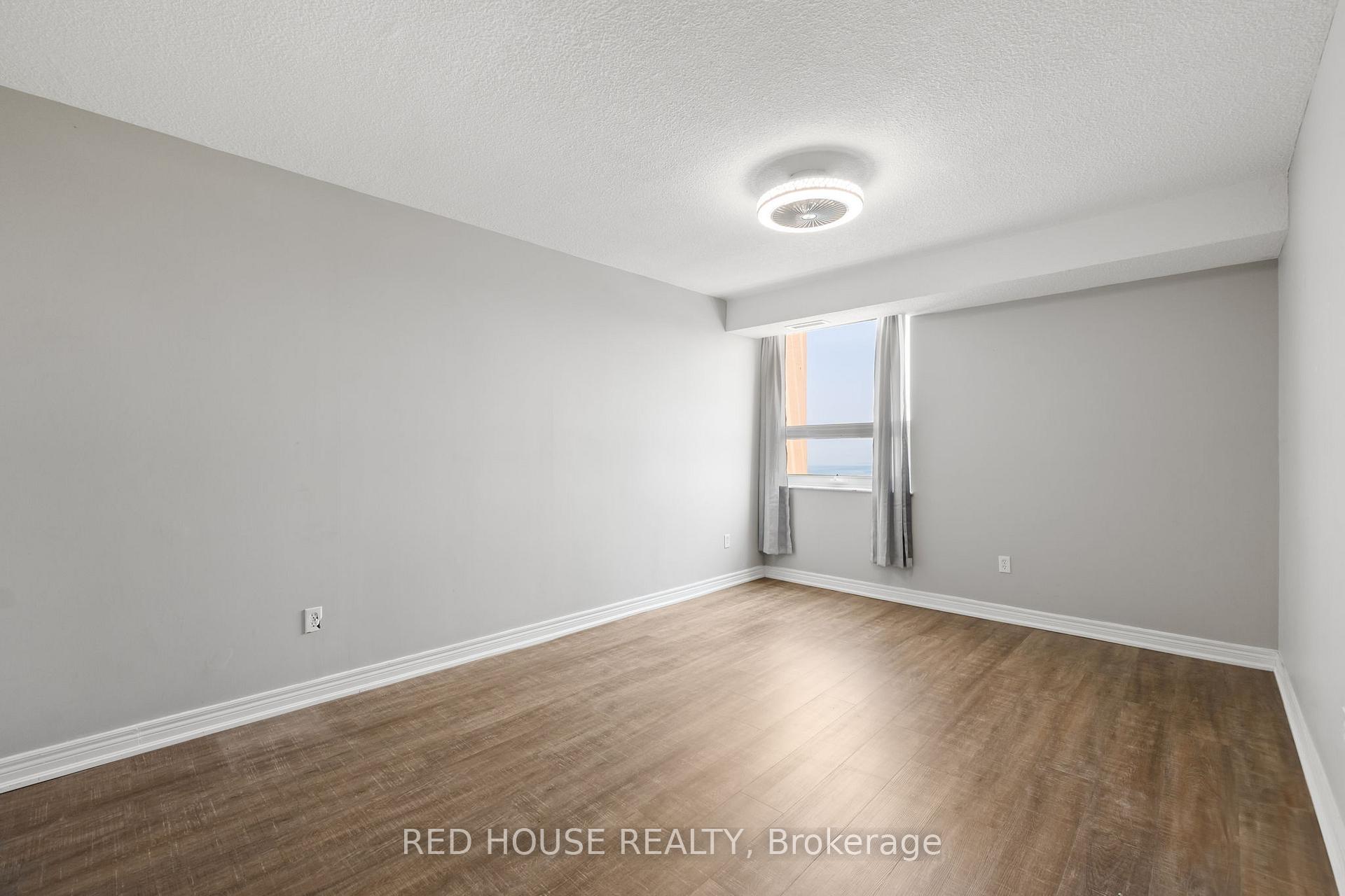 Photo 13 of Unit 1706, 500 Green Road, Hamilton, Stoney Creek — HOMEH