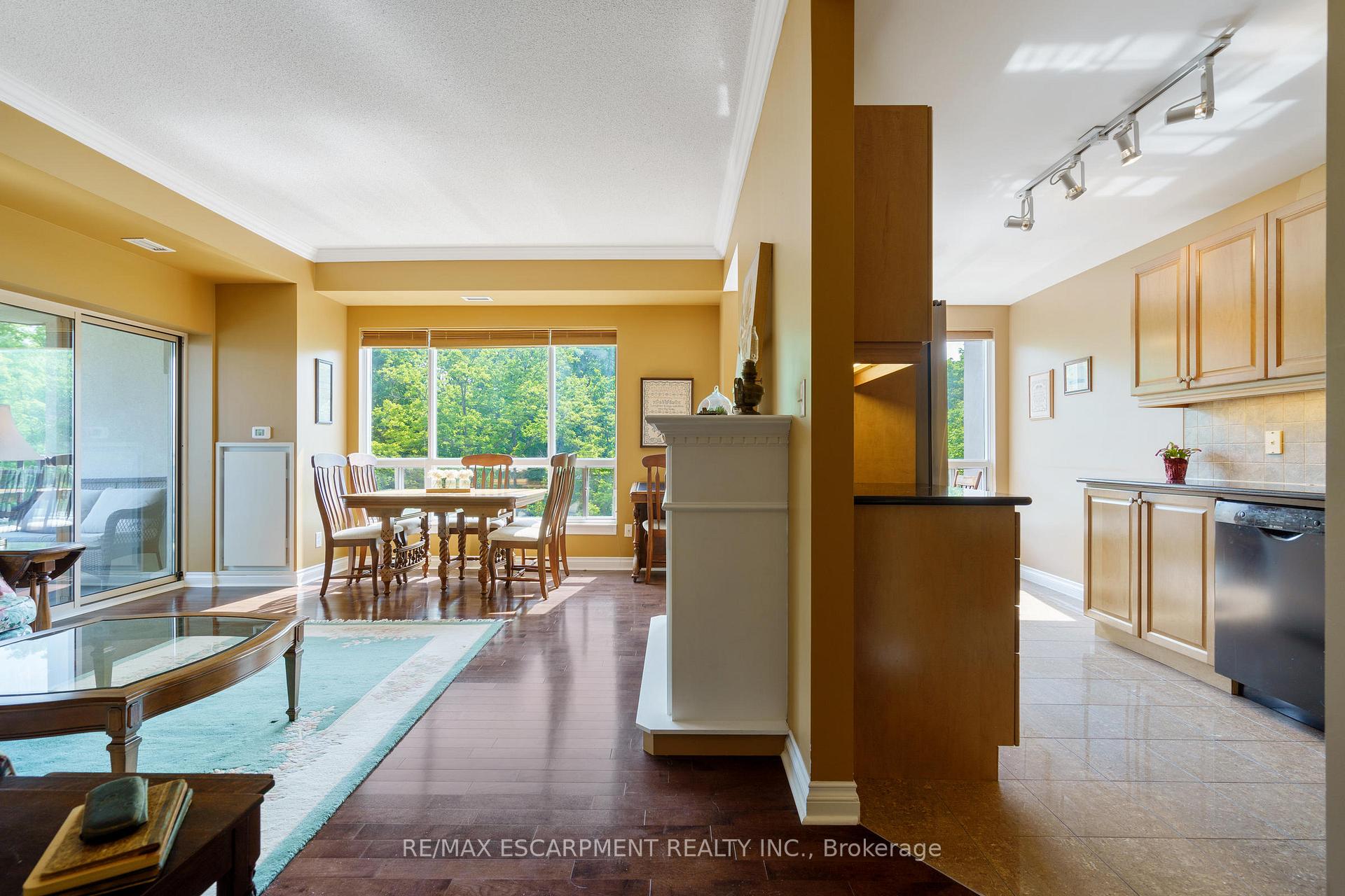Photo 11 of Unit 405, 4000 Creekside Drive, Hamilton, Dundas — HOMEH