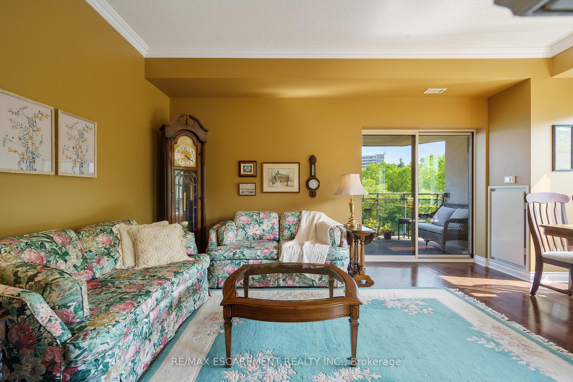 Photo 3 of Unit 405, 4000 Creekside Drive, Hamilton, Dundas — HOMEH
