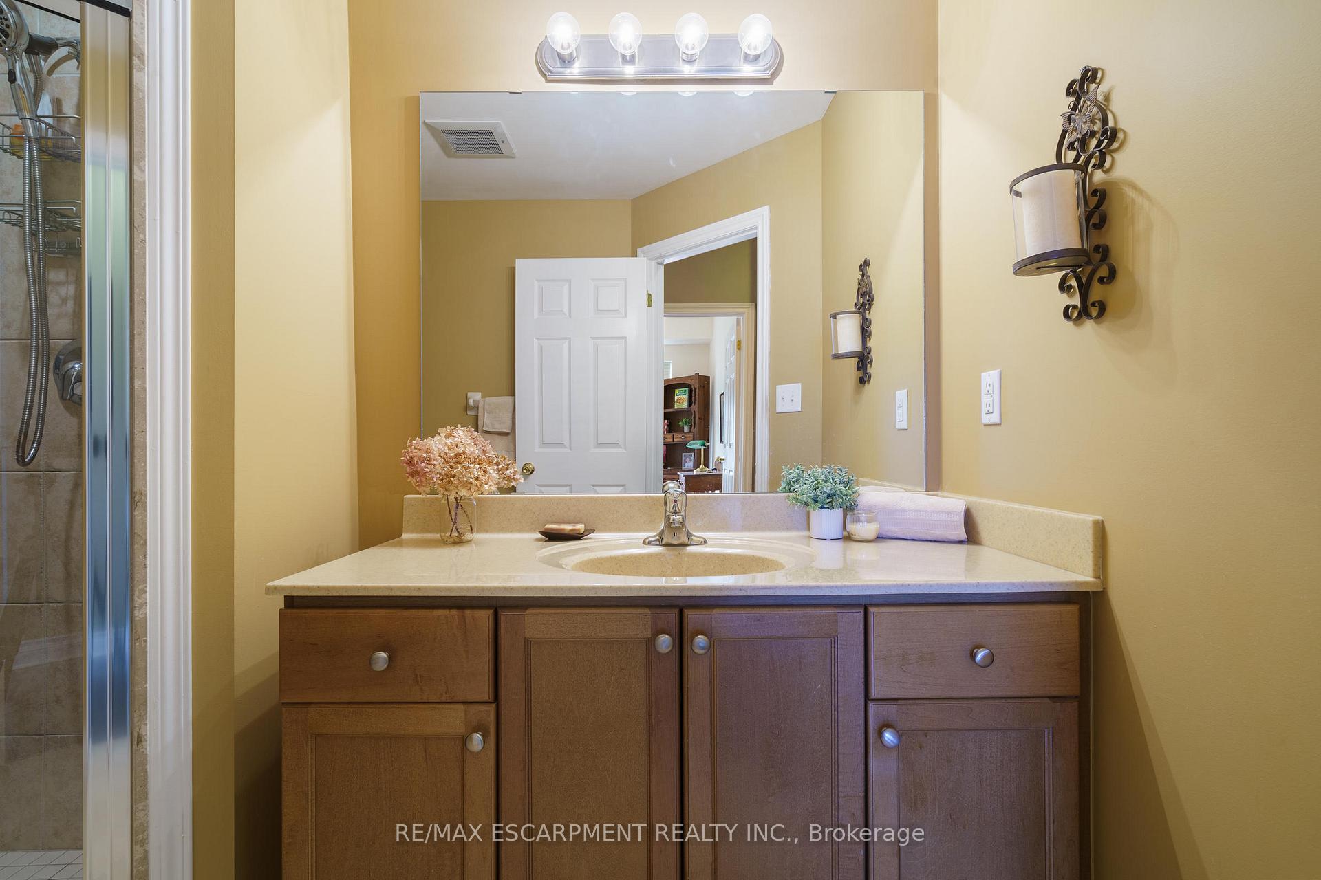 Photo 16 of Unit 405, 4000 Creekside Drive, Hamilton, Dundas — HOMEH
