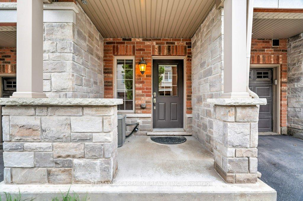 Photo 6 of Unit 39, 257 Parkside Drive, Hamilton, Waterdown — HOMEH