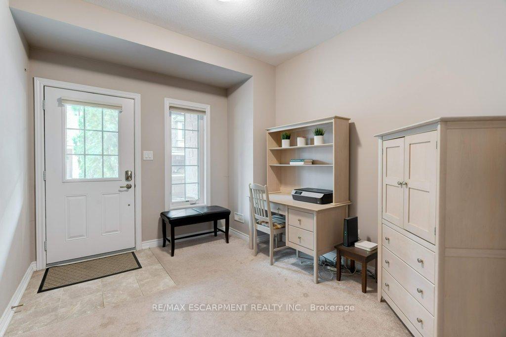 Photo 5 of Unit 39, 257 Parkside Drive, Hamilton, Waterdown — HOMEH
