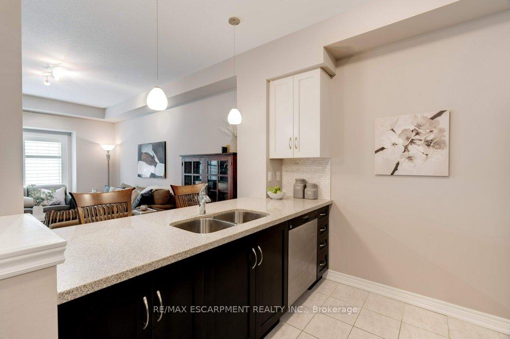 Photo 8 of Unit 39, 257 Parkside Drive, Hamilton, Waterdown — HOMEH