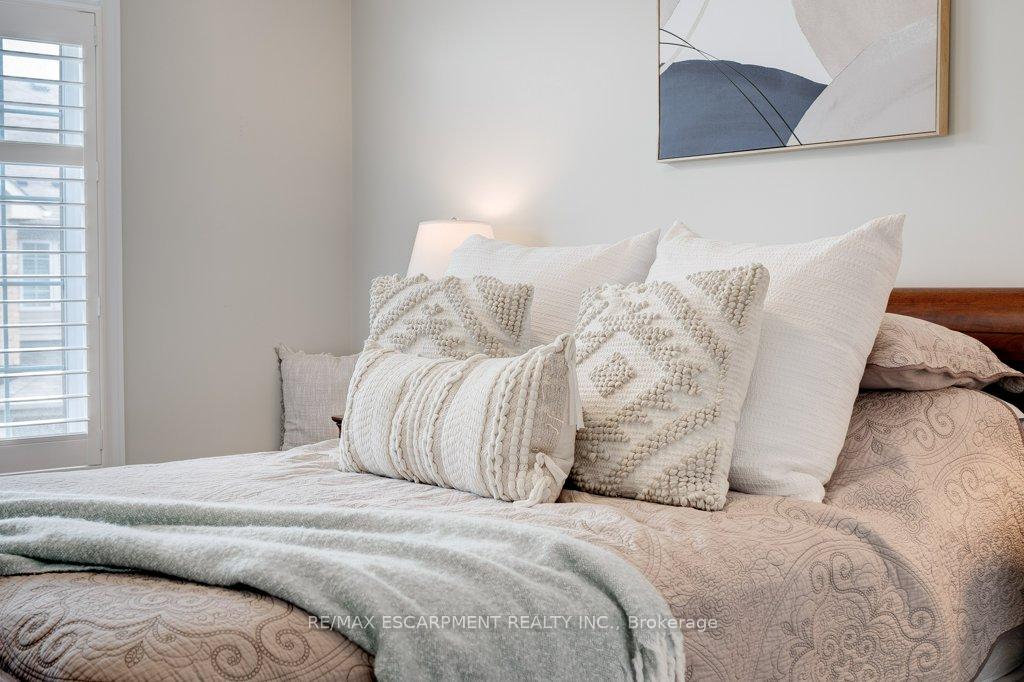 Photo 29 of Unit 39, 257 Parkside Drive, Hamilton, Waterdown — HOMEH