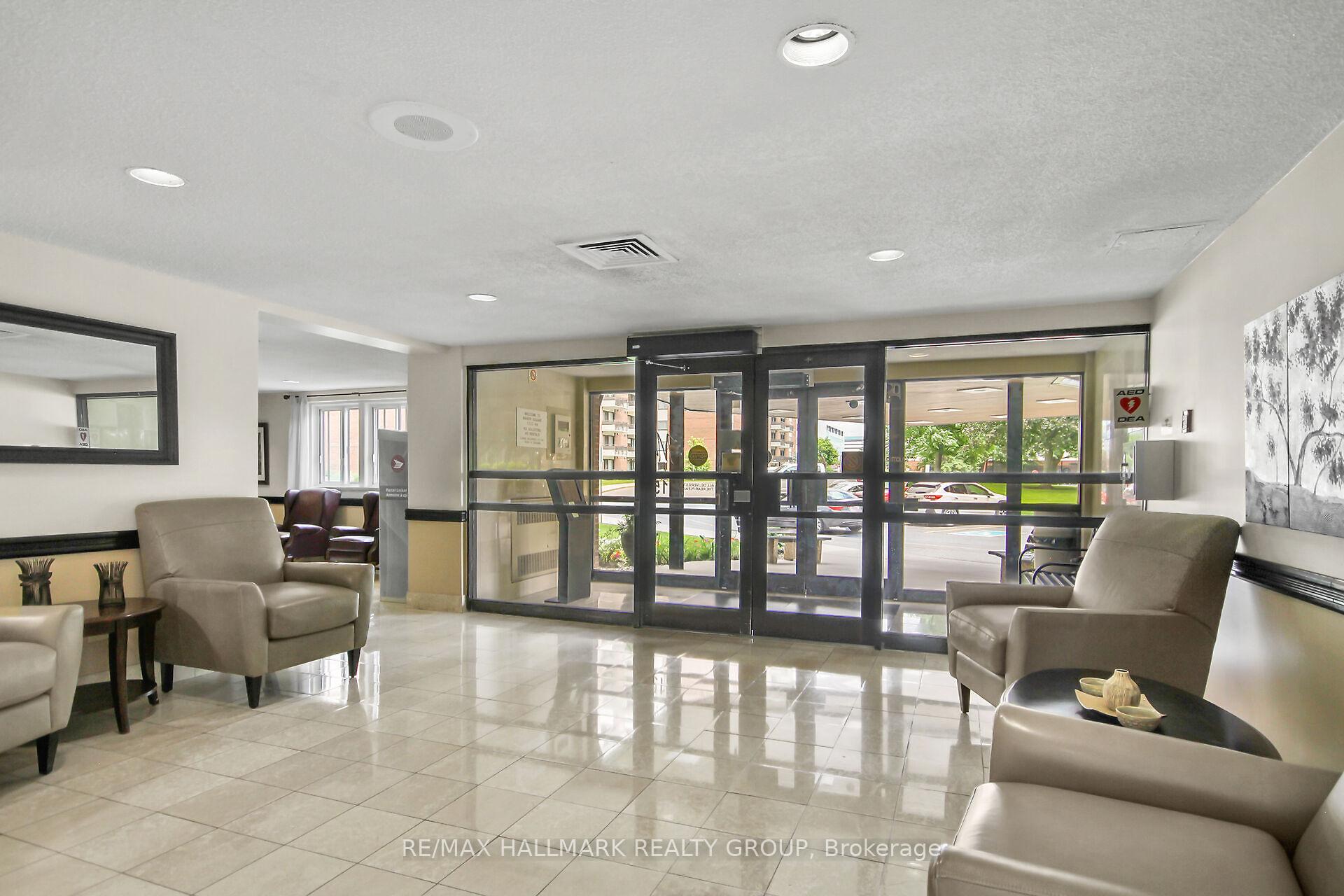Photo 2 of Unit 210, 1505 Baseline Road, Ottawa, Copeland Park — HOMEH