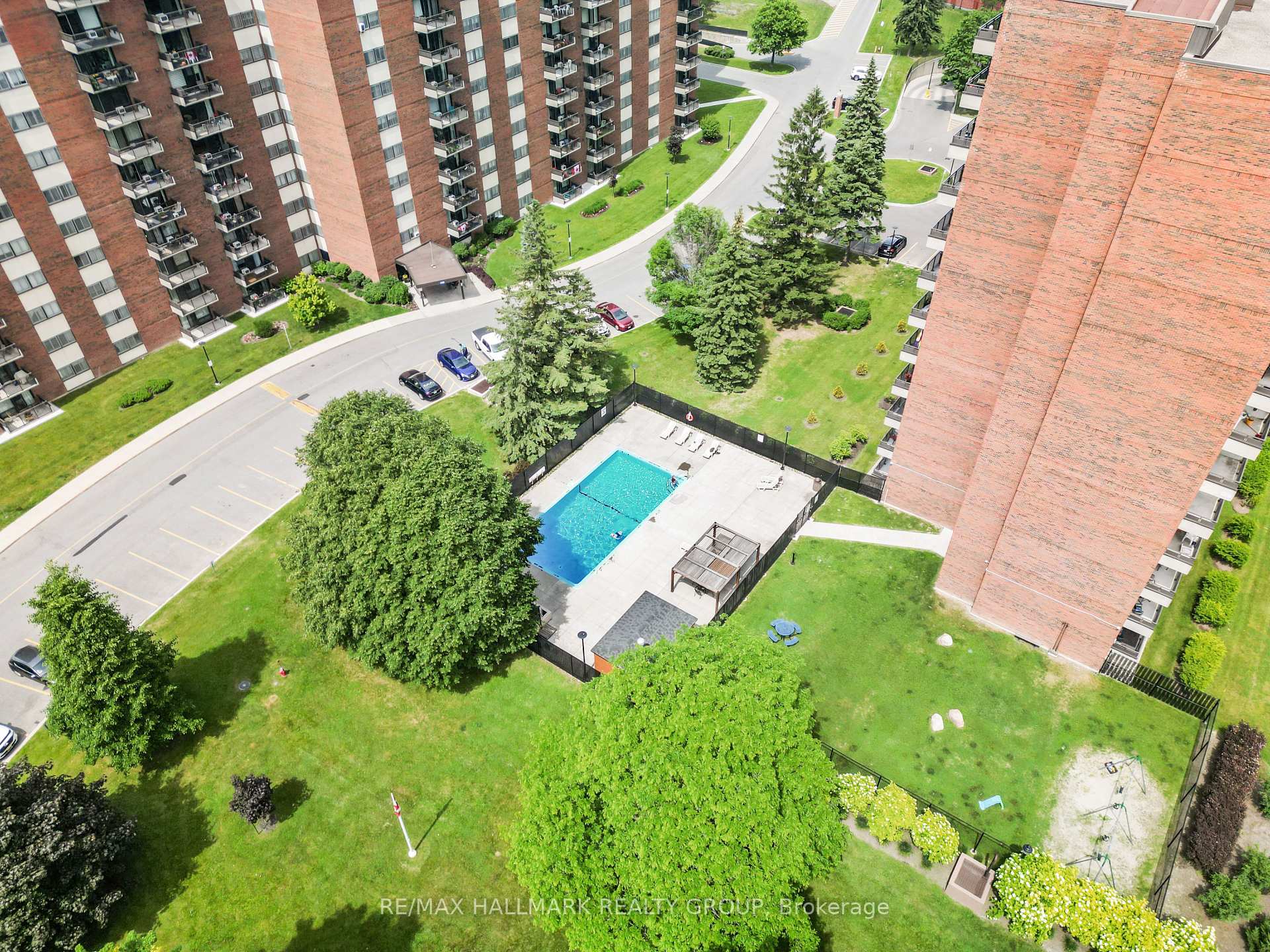 Photo 41 of Unit 210, 1505 Baseline Road, Ottawa, Copeland Park — HOMEH