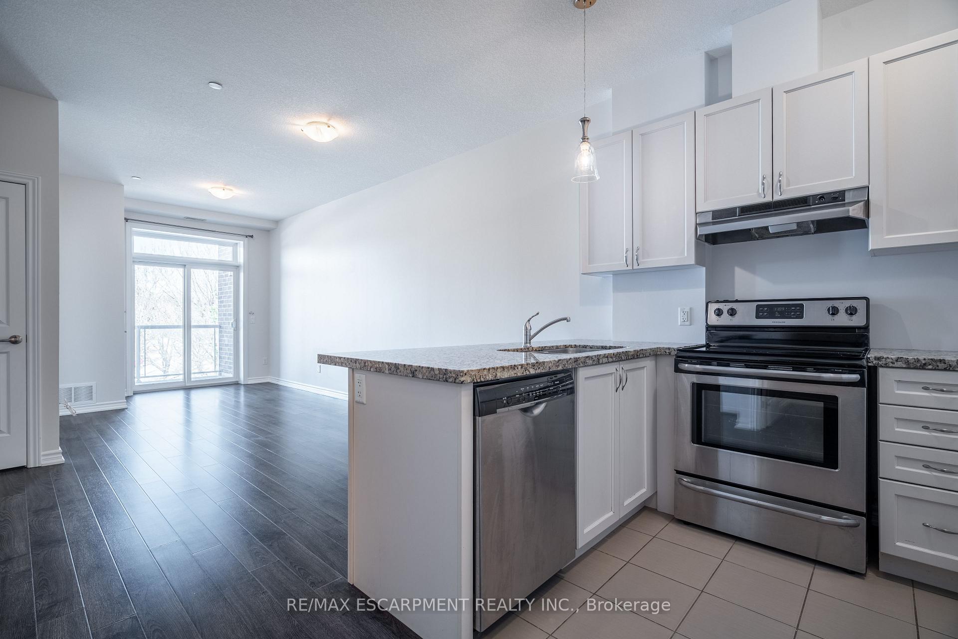 Photo 9 of Unit 204, 95 Wilson Street W, Hamilton, Ancaster — HOMEH