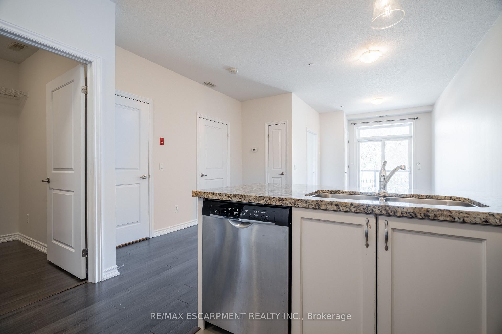 Photo 18 of Unit 204, 95 Wilson Street W, Hamilton, Ancaster — HOMEH