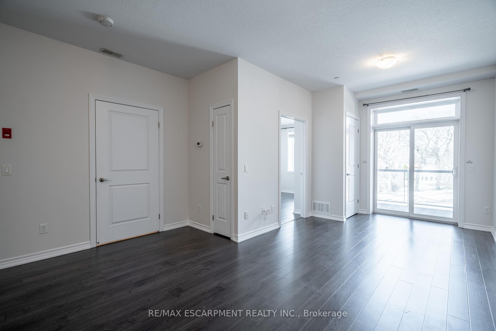 Photo 15 of Unit 204, 95 Wilson Street W, Hamilton, Ancaster — HOMEH
