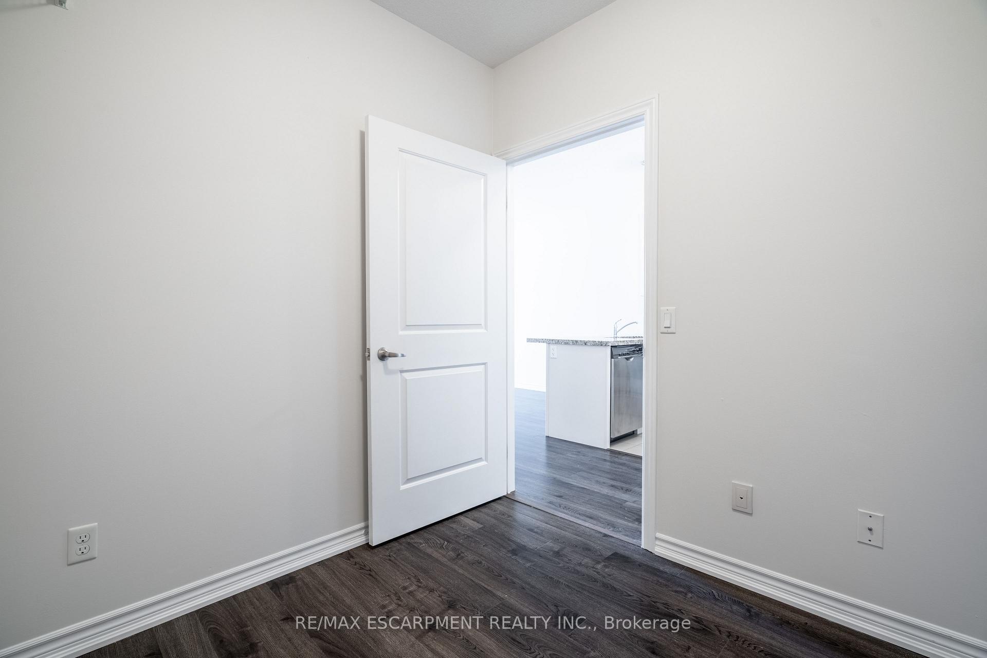 Photo 23 of Unit 204, 95 Wilson Street W, Hamilton, Ancaster — HOMEH