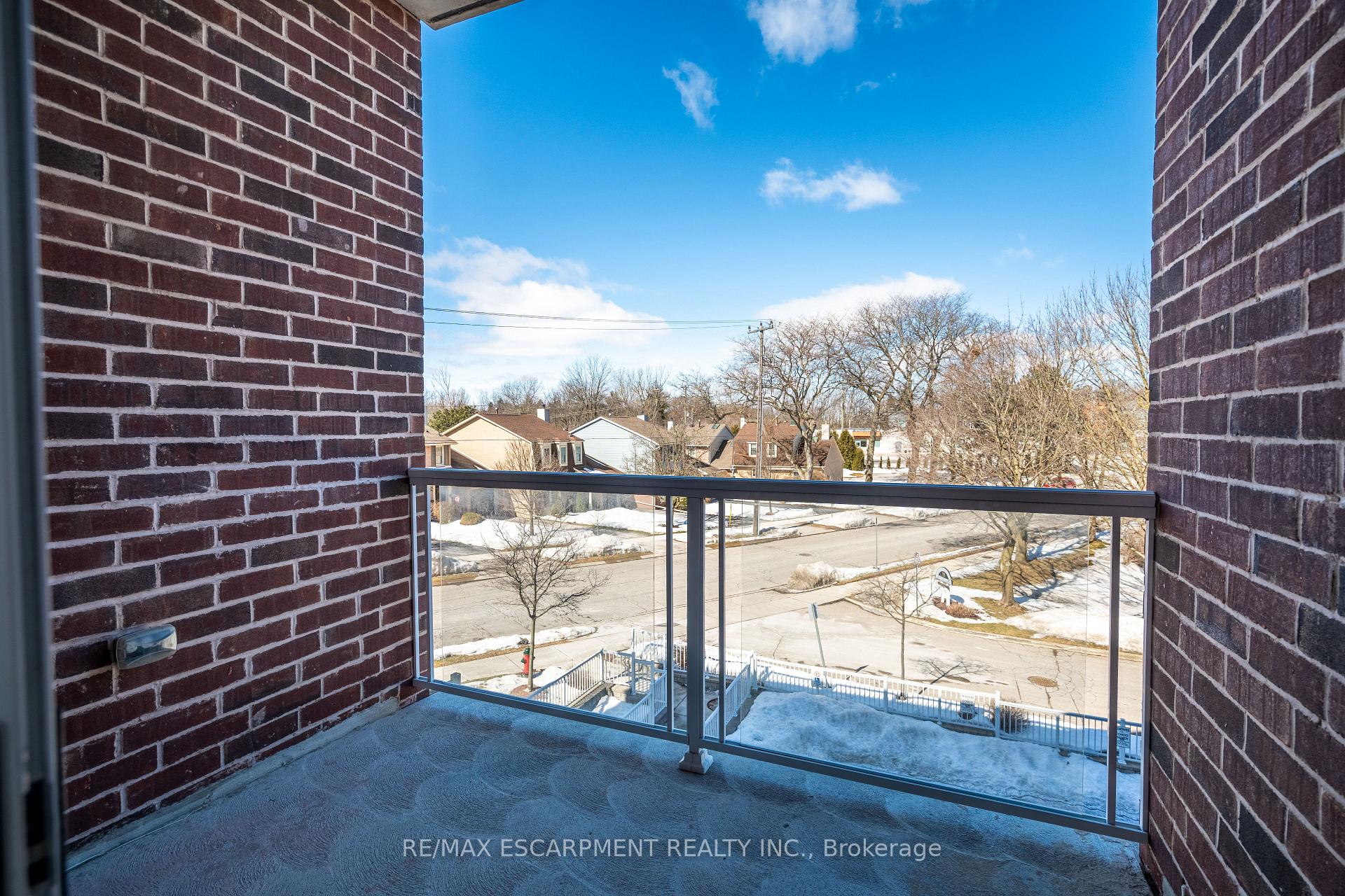 Photo 29 of Unit 204, 95 Wilson Street W, Hamilton, Ancaster — HOMEH