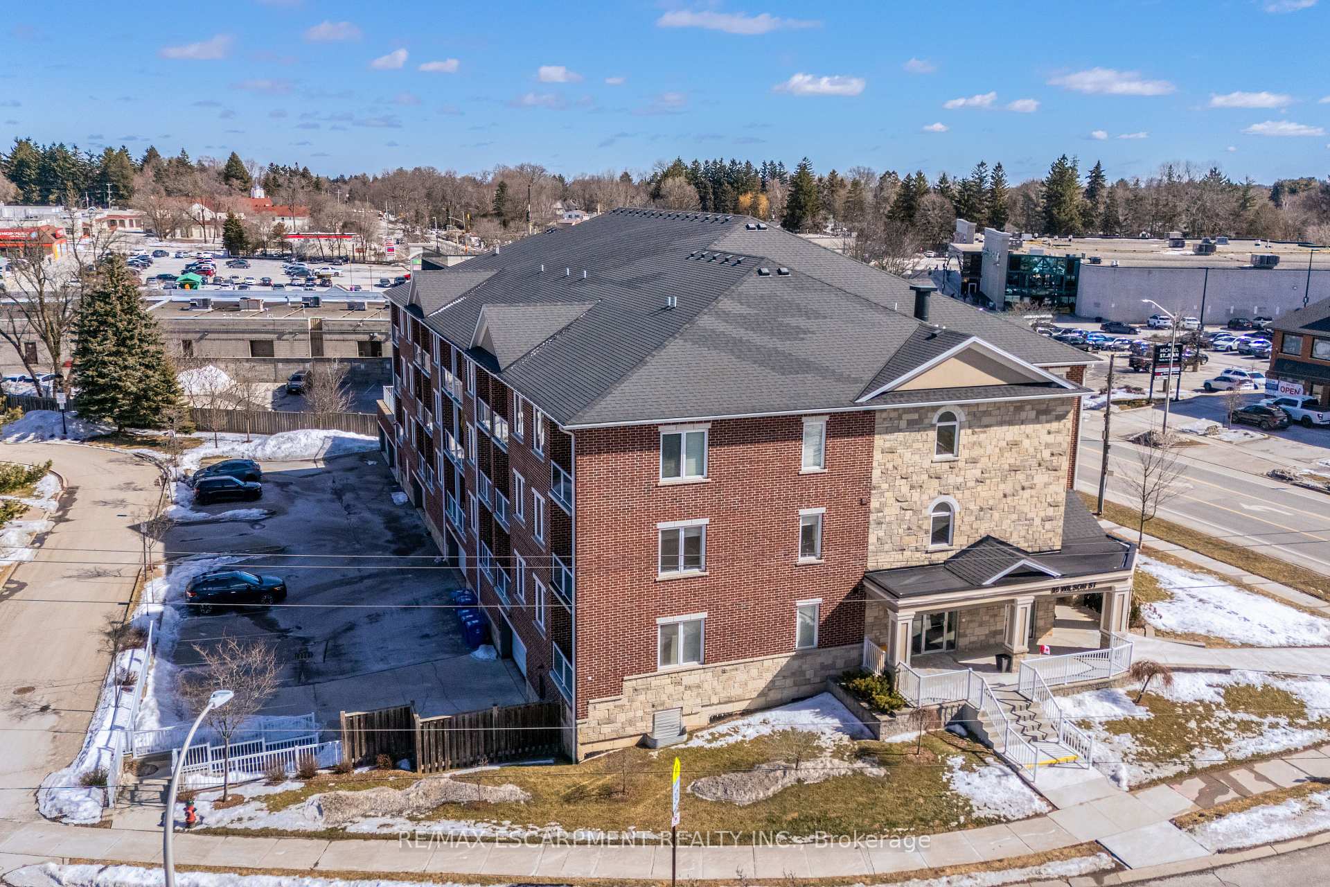 Photo 35 of Unit 204, 95 Wilson Street W, Hamilton, Ancaster — HOMEH