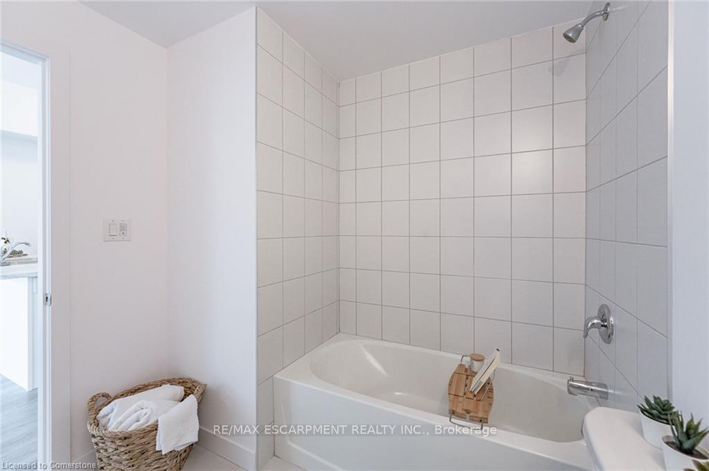 Photo 15 of Unit 1207, 450 Dundas Street E, Hamilton, Waterdown — HOMEH