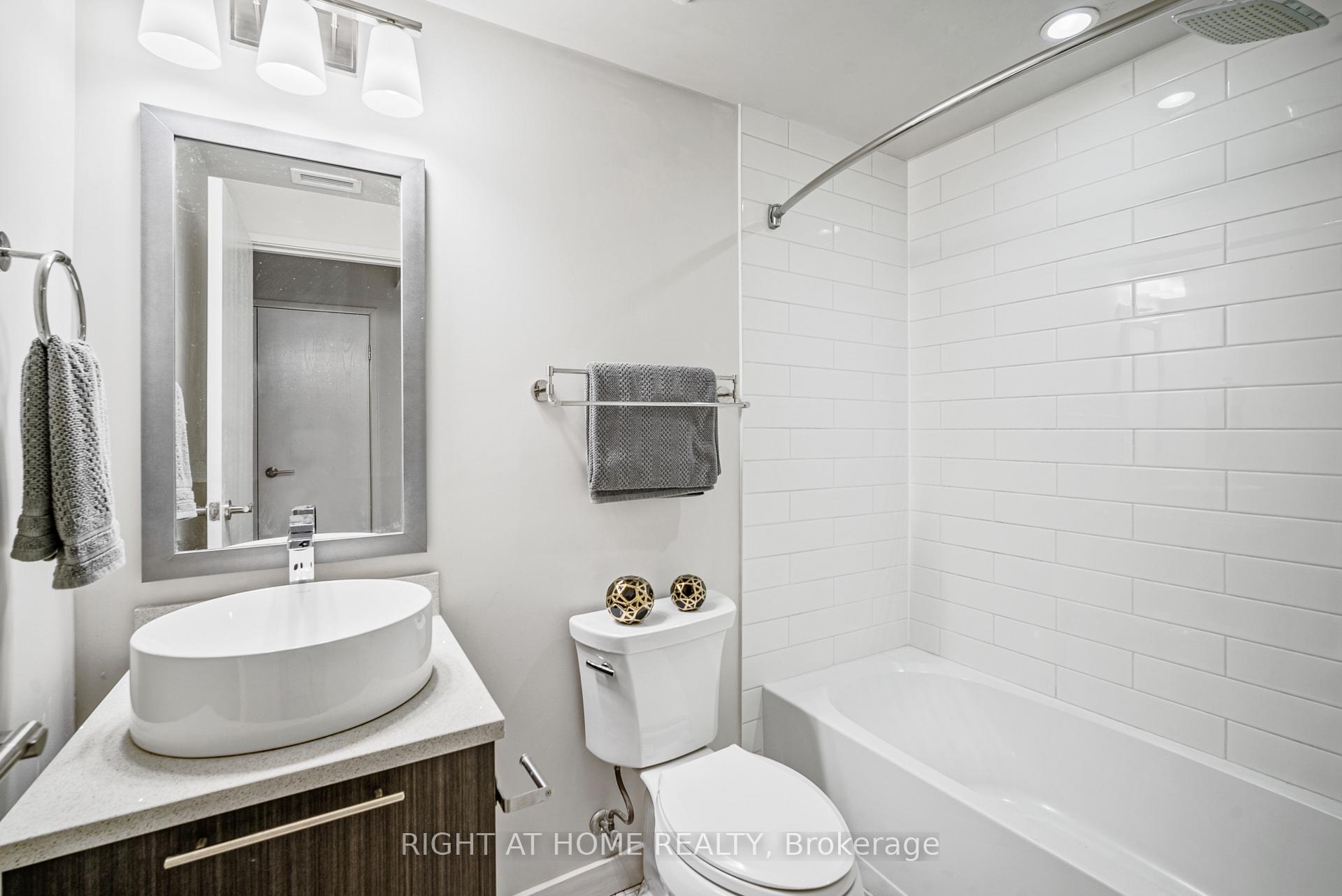 Photo 19 of Unit 911, 555 Anand Private, Ottawa, Riverside Park South — HOMEH