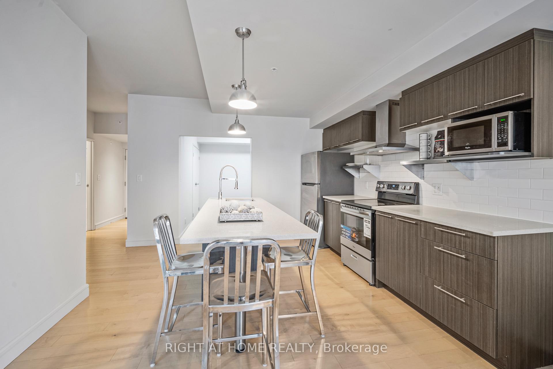 Photo 23 of Unit 911, 555 Anand Private, Ottawa, Riverside Park South — HOMEH