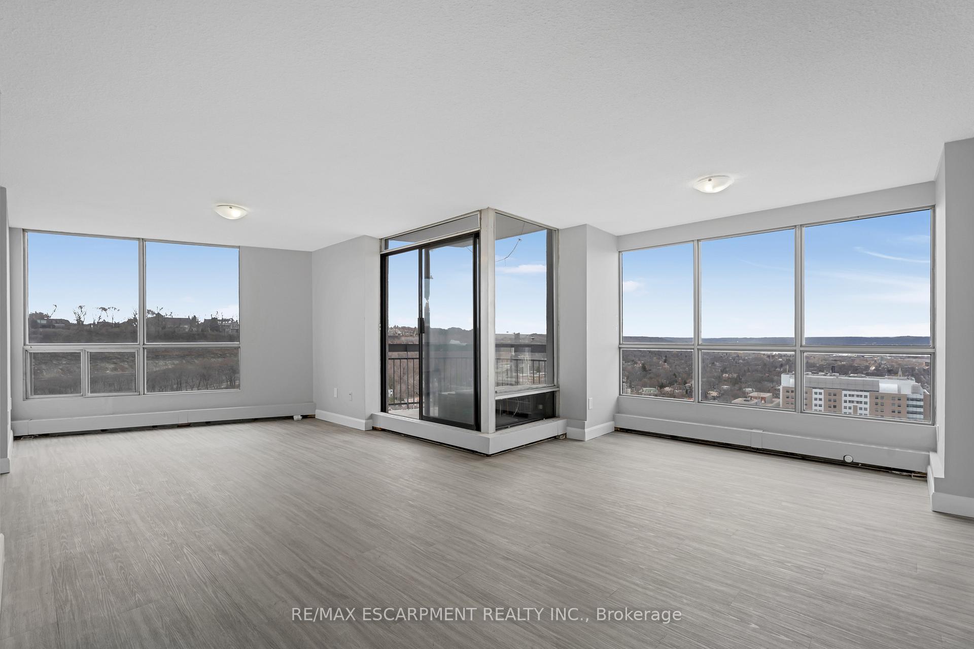 Photo 16 of Unit 3308, 150 Charlton Avenue E, Hamilton, Corktown — HOMEH