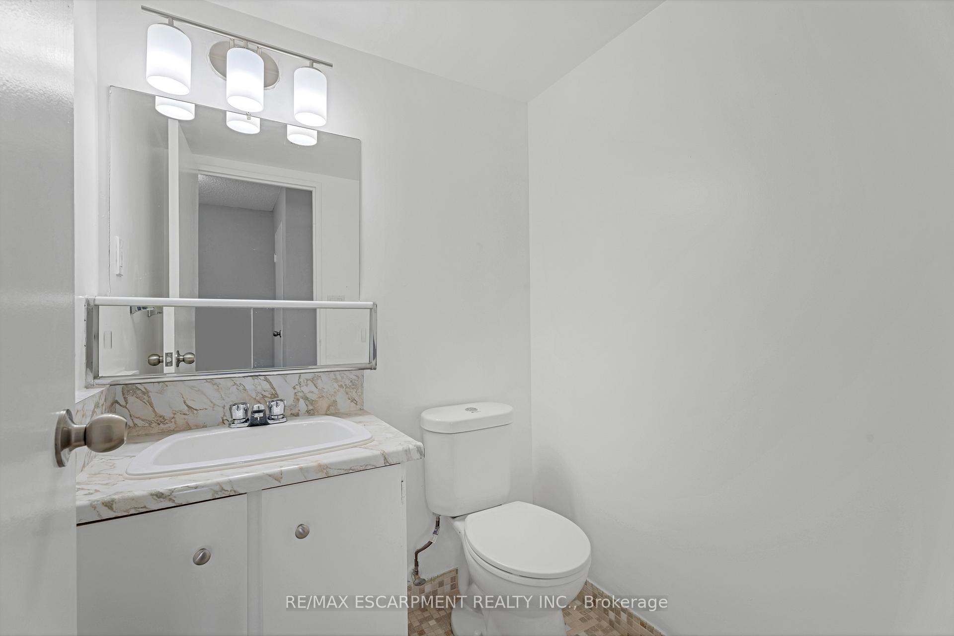 Photo 4 of Unit 3308, 150 Charlton Avenue E, Hamilton, Corktown — HOMEH