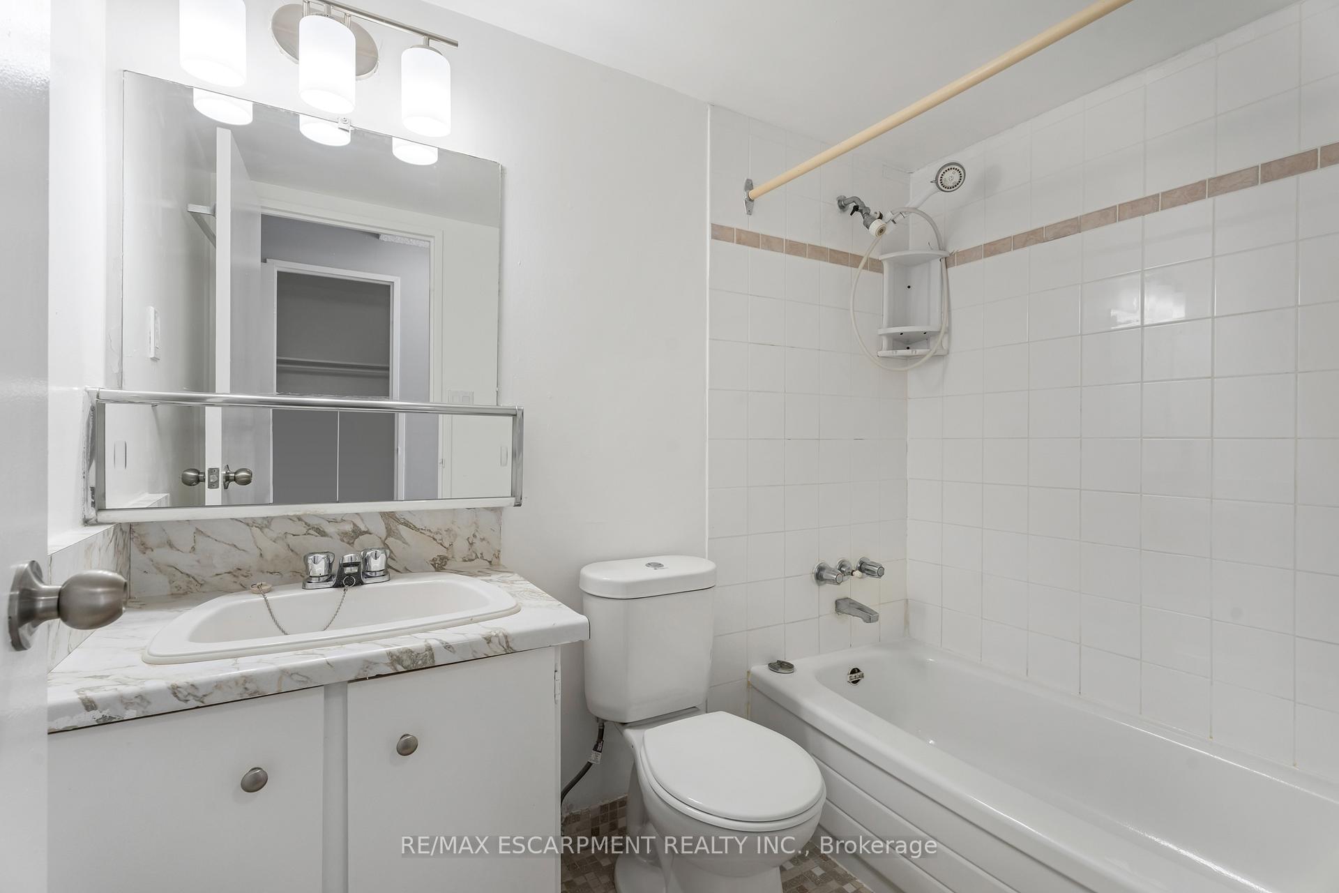 Photo 15 of Unit 3308, 150 Charlton Avenue E, Hamilton, Corktown — HOMEH