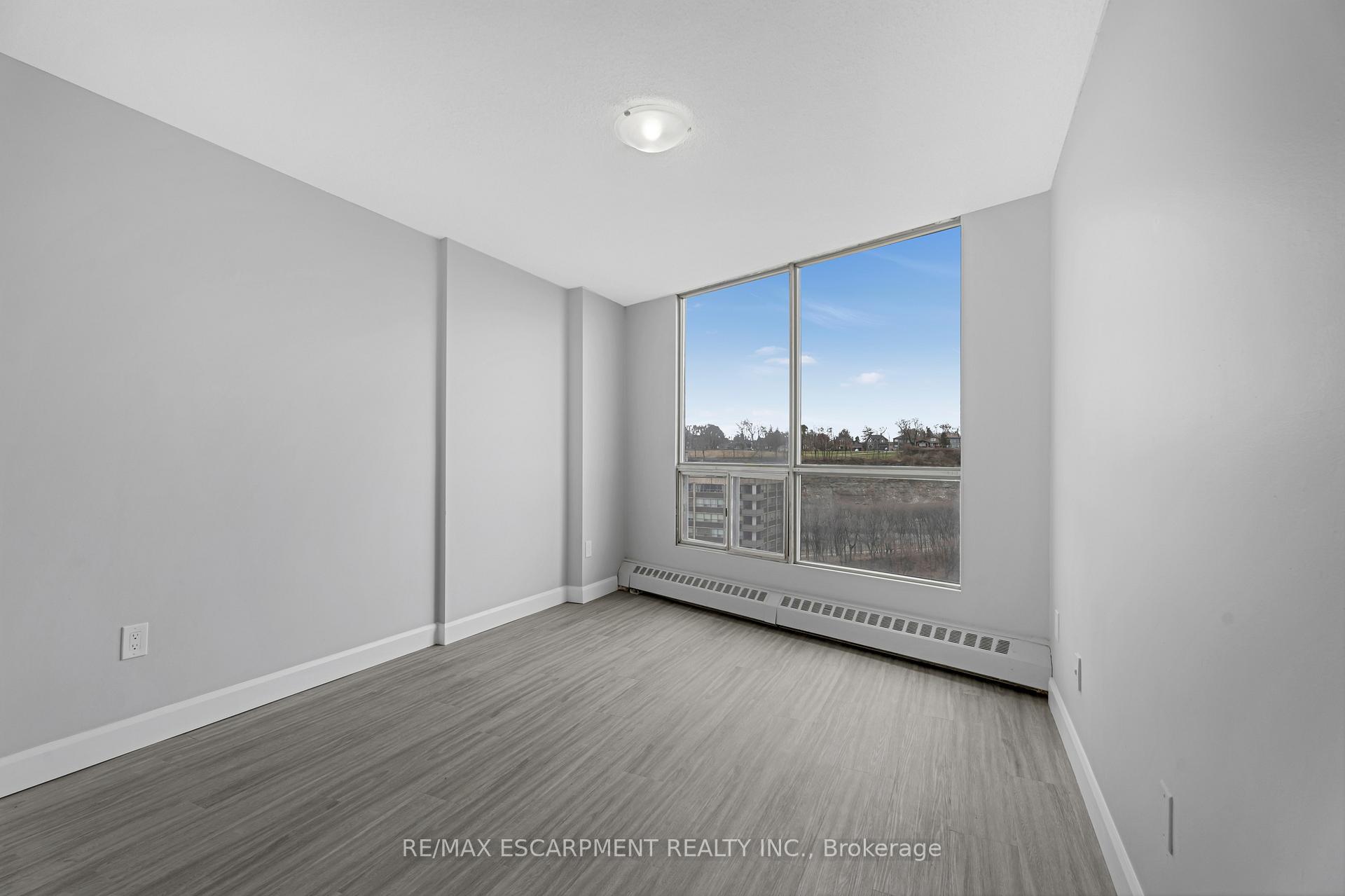 Photo 8 of Unit 3308, 150 Charlton Avenue E, Hamilton, Corktown — HOMEH