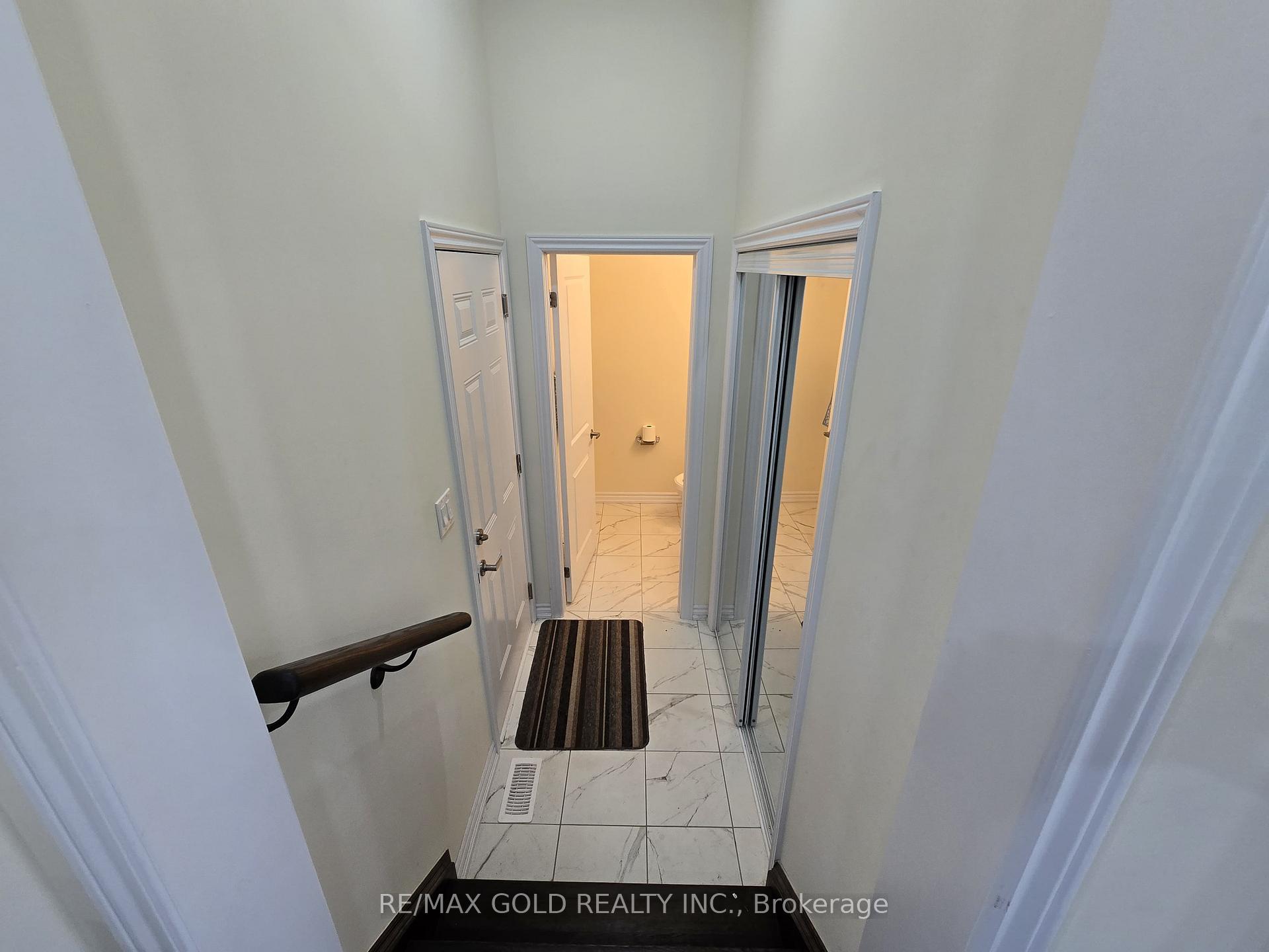 Photo 17 of 130 Whithorn Crescent, Haldimand — HOMEH