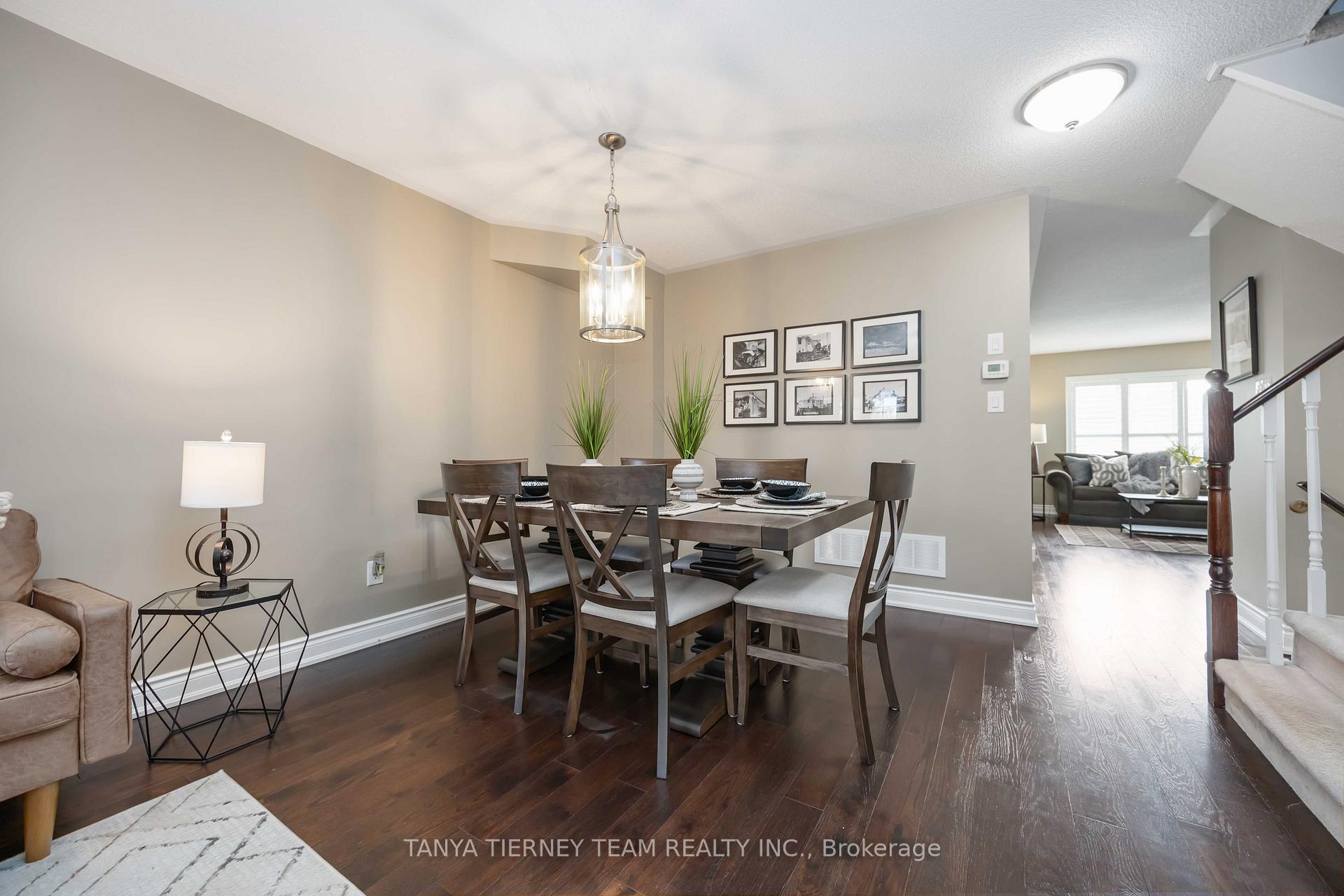 Photo 4 of 152 Shrewsbury Drive, Whitby, Brooklin — HOMEH