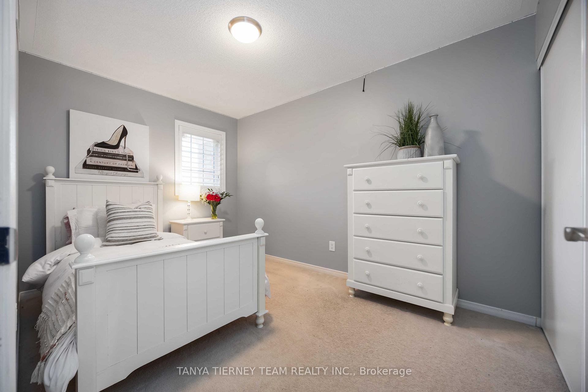 Photo 33 of 152 Shrewsbury Drive, Whitby, Brooklin — HOMEH