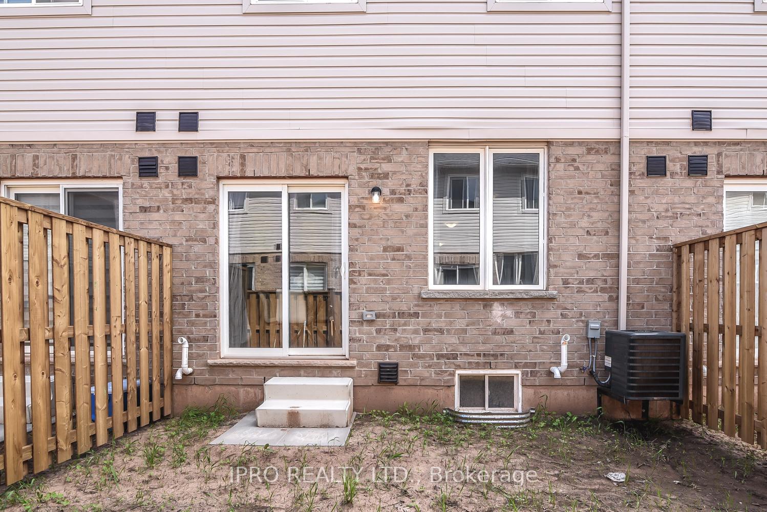 Photo 32 of 11 Mockingbird Lane E, Hamilton, Winona — HOMEH