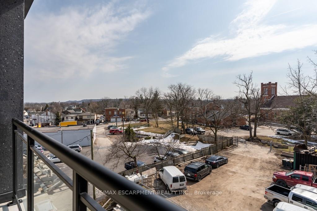 Photo 5 of Unit 506, 5002 King Street, Lincoln, Beamsville — HOMEH