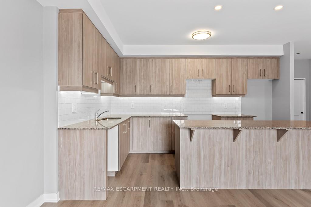 Photo 21 of Unit 506, 5002 King Street, Lincoln, Beamsville — HOMEH
