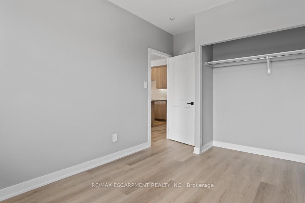 Photo 2 of Unit 506, 5002 King Street, Lincoln, Beamsville — HOMEH