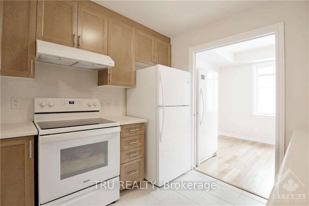 Photo 5 of Unit C, 1020 Beryl Private, Ottawa, Riverside South/Gloucester Glen — HOMEH