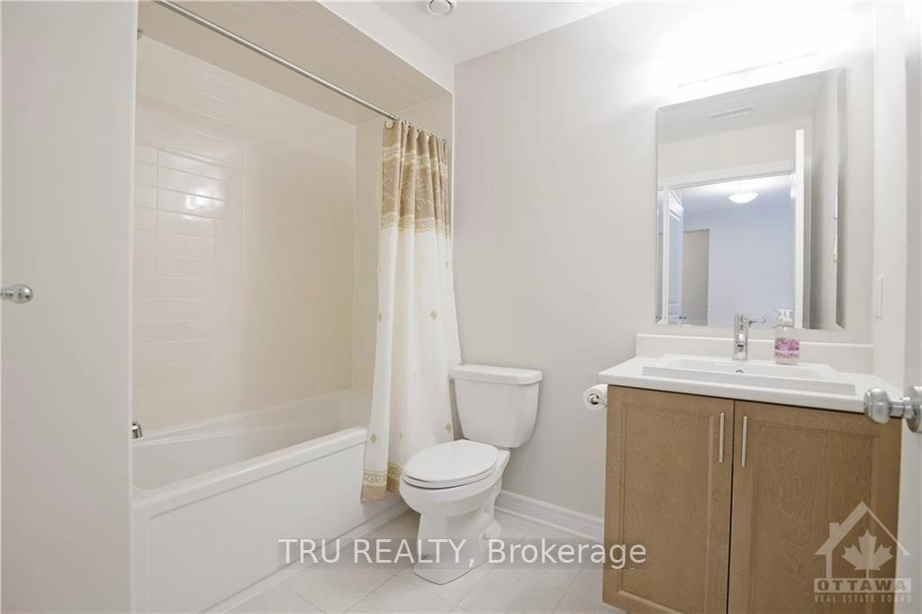 Photo 16 of Unit C, 1020 Beryl Private, Ottawa, Riverside South/Gloucester Glen — HOMEH