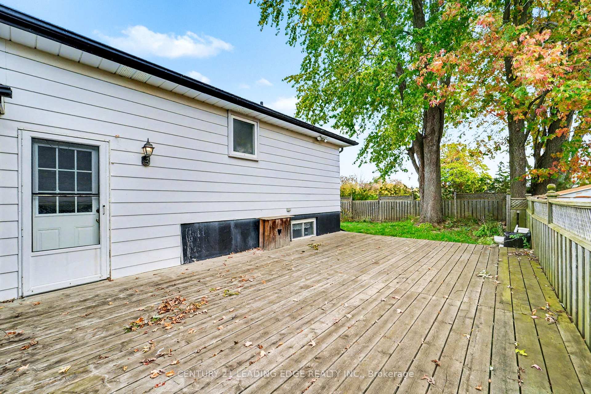 Photo 12 of 171 Phillip Murray Avenue, Oshawa, Lakeview — HOMEH