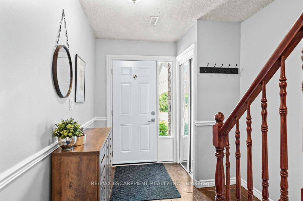 Photo 4 of Unit 19, 29 Heritage Drive, Hamilton, Fruitland — HOMEH