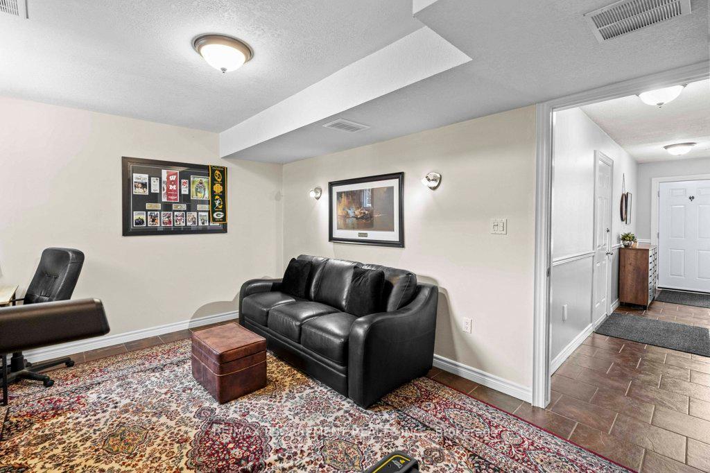 Photo 9 of Unit 19, 29 Heritage Drive, Hamilton, Fruitland — HOMEH