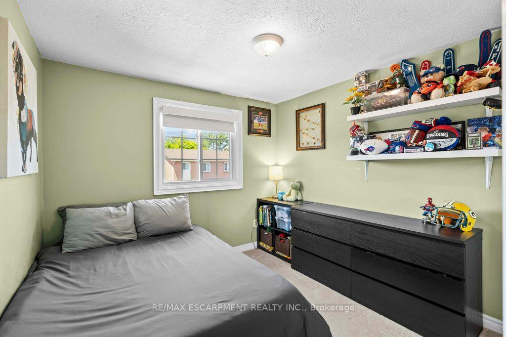 Photo 18 of Unit 19, 29 Heritage Drive, Hamilton, Fruitland — HOMEH