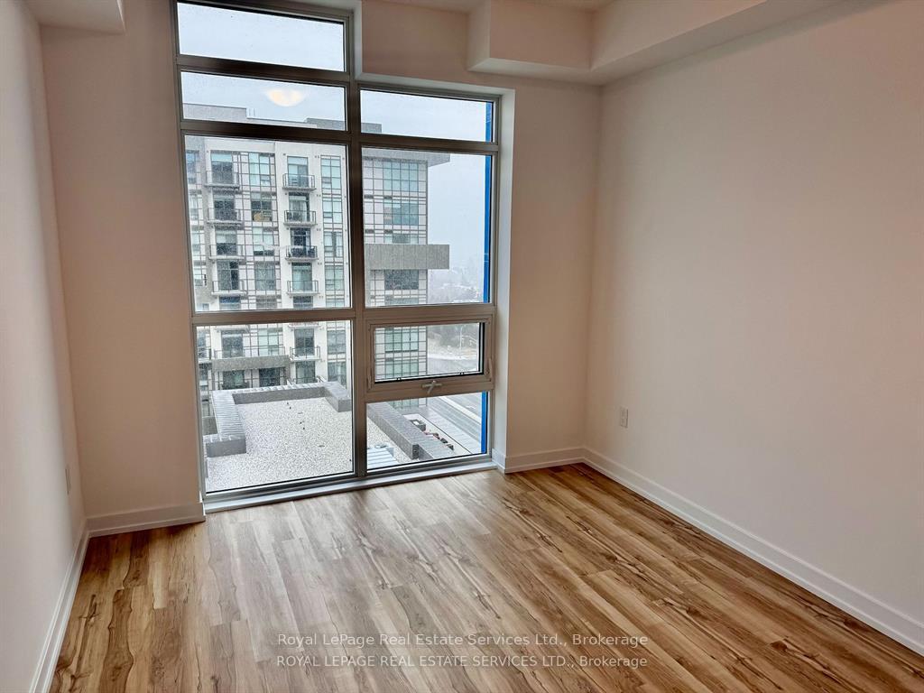 Photo 7 of Unit 1012, 460 Dundas Street E, Hamilton, Waterdown — HOMEH