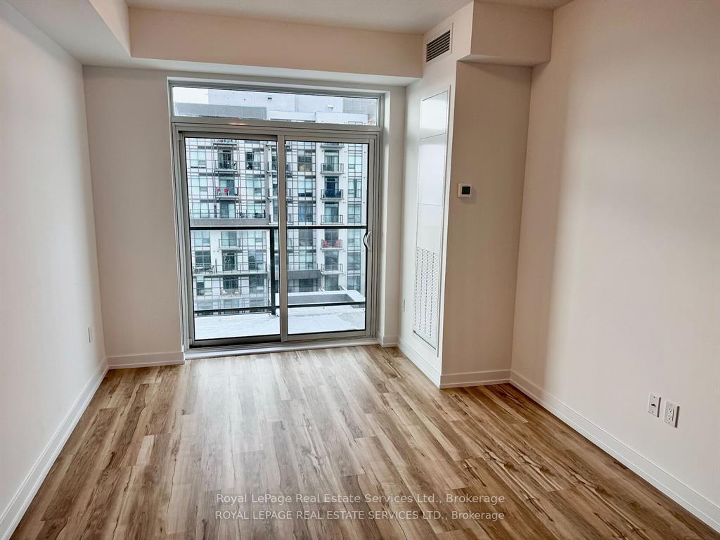 Photo 10 of Unit 1012, 460 Dundas Street E, Hamilton, Waterdown — HOMEH