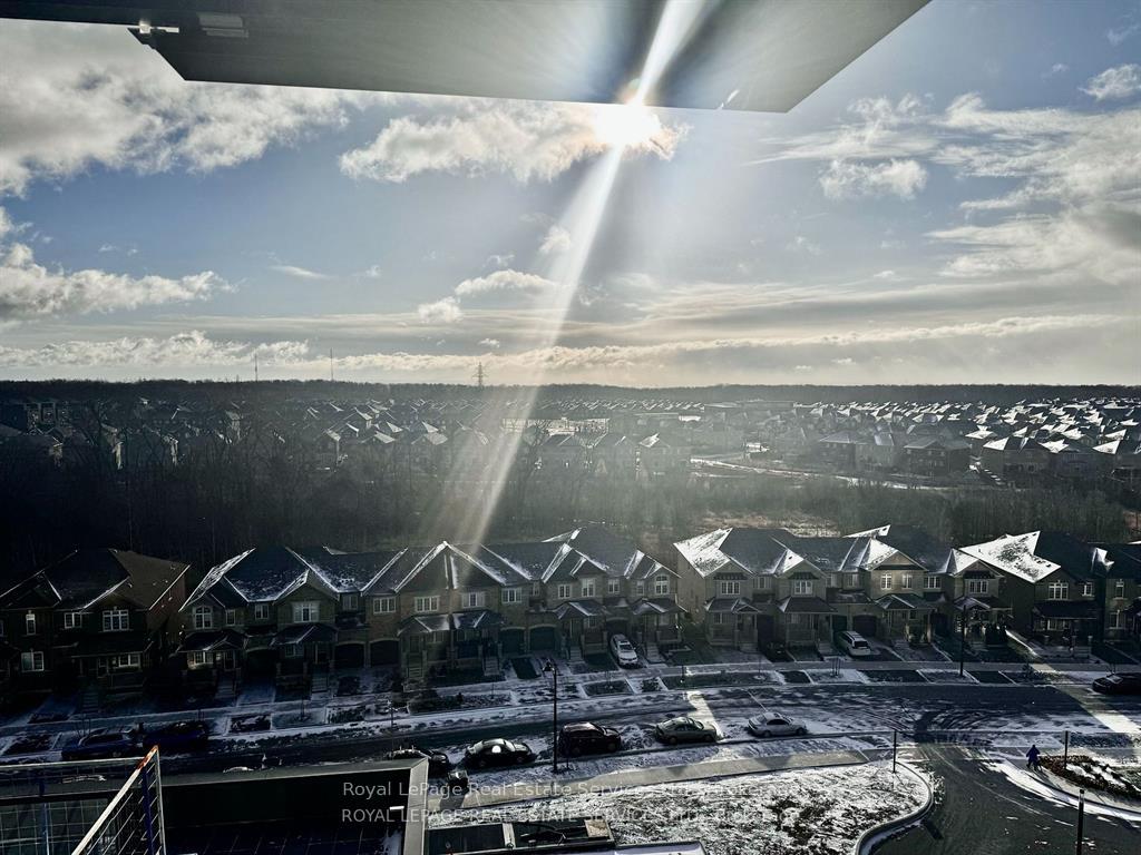 Photo 11 of Unit 1012, 460 Dundas Street E, Hamilton, Waterdown — HOMEH