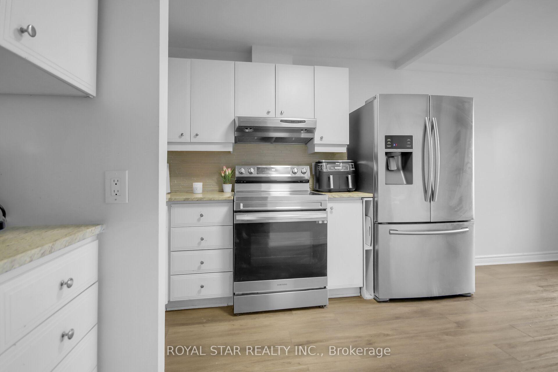 Photo 5 of Unit 207, 2630 Southvale Crescent, Ottawa, Sheffield Glen/Industrial Park — HOMEH