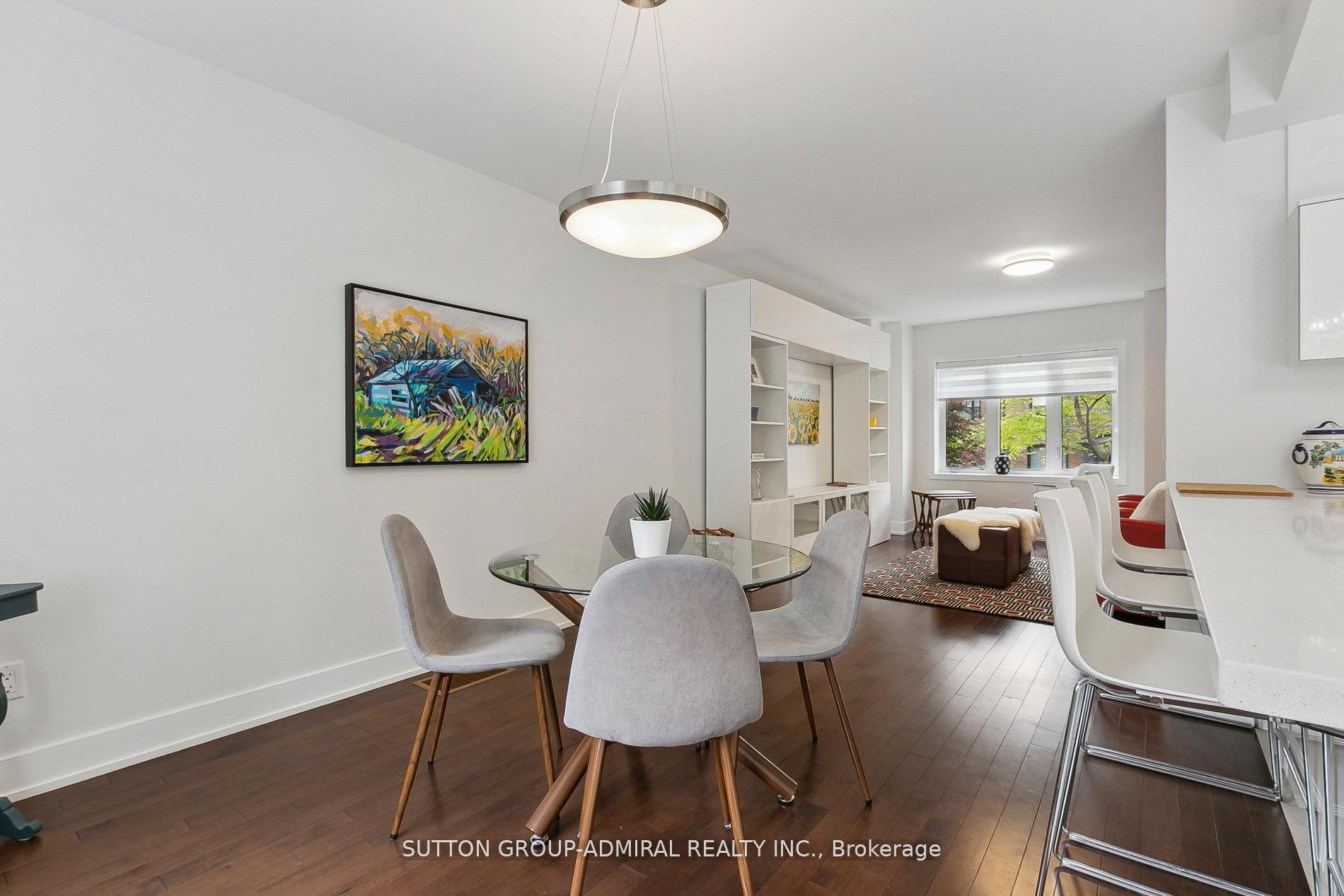 Photo 8 of 34 Elvina Gardens, Toronto, Mount Pleasant East — HOMEH