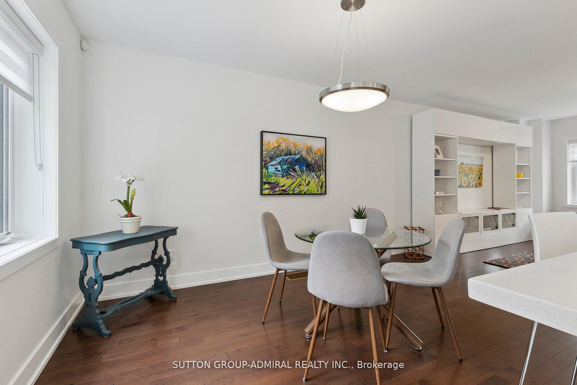Photo 12 of 34 Elvina Gardens, Toronto, Mount Pleasant East — HOMEH