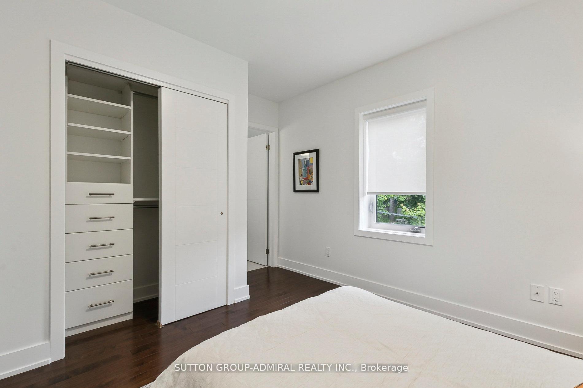 Photo 13 of 34 Elvina Gardens, Toronto, Mount Pleasant East — HOMEH