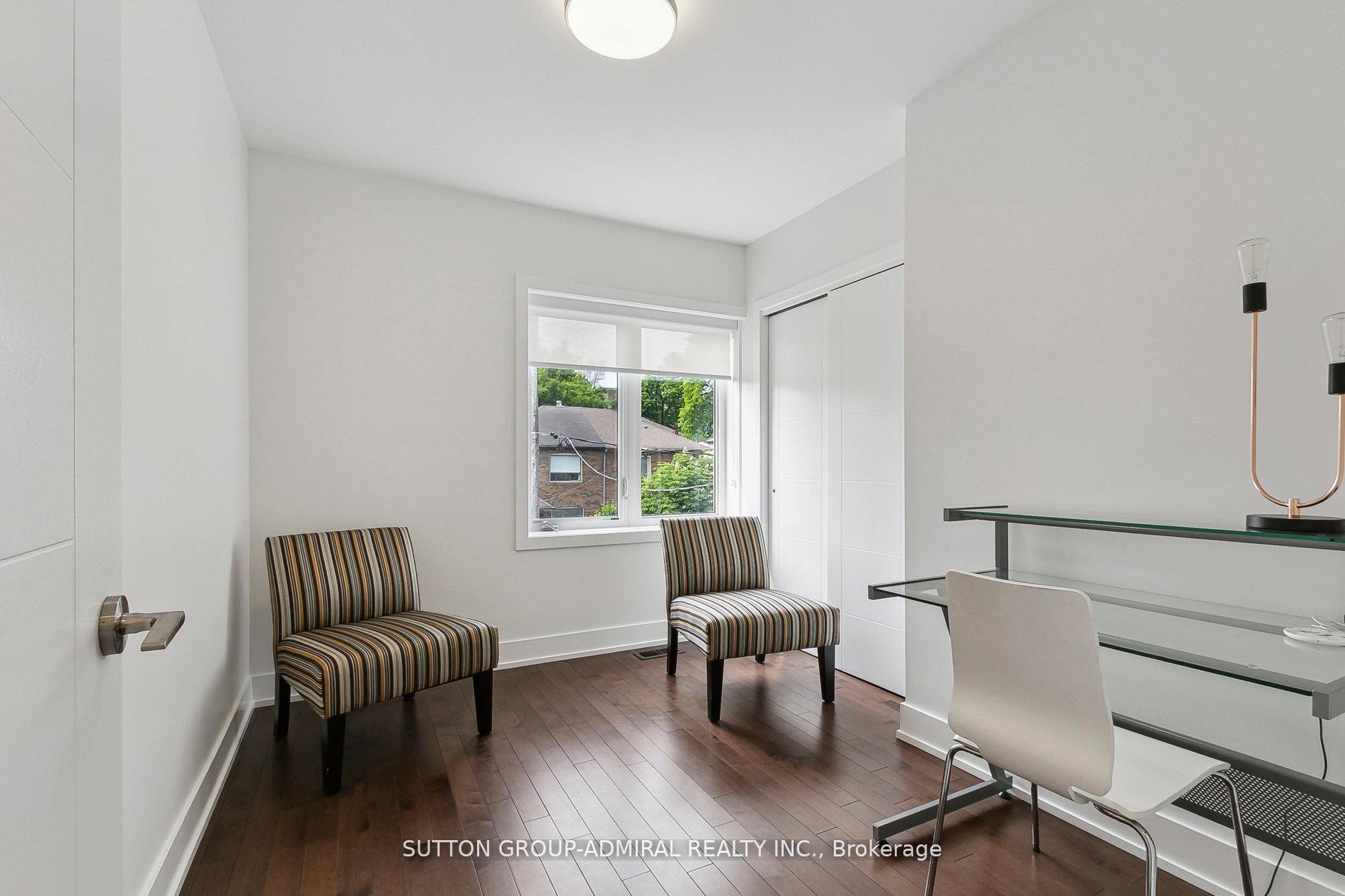 Photo 15 of 34 Elvina Gardens, Toronto, Mount Pleasant East — HOMEH
